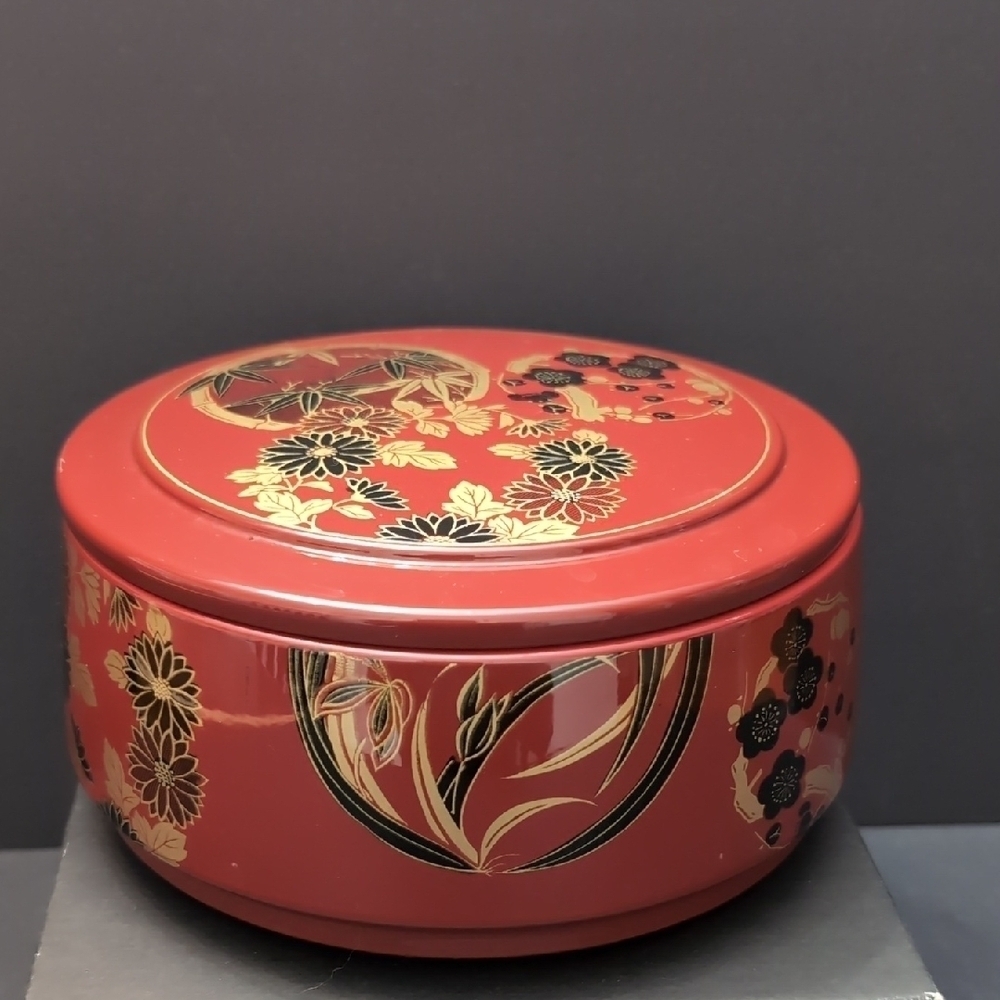 VGT, Red Lacquered Oriental Round Lidded Storage Container with Floral Design.